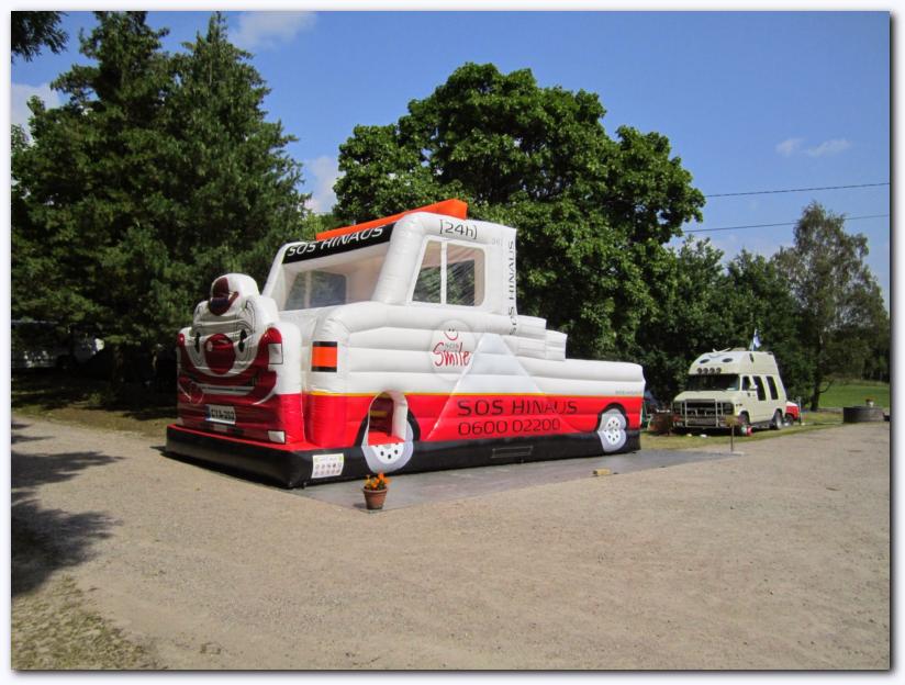 802x601 pixels (83K)